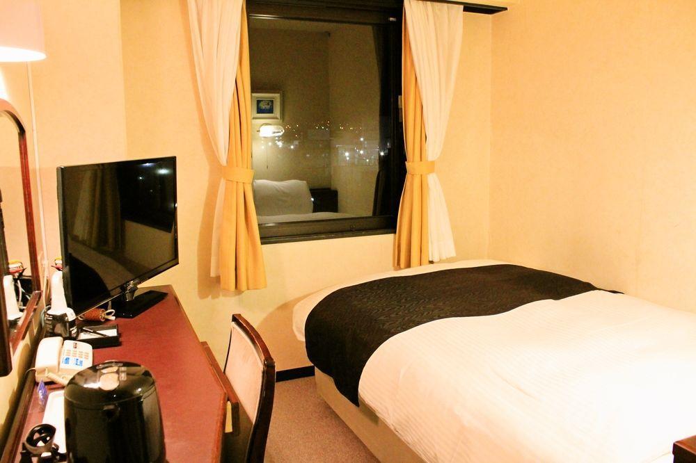 Uozu Manten Hotel Ekimae Kültér fotó