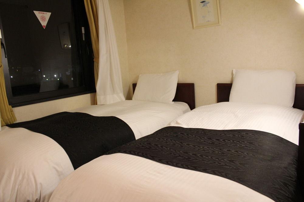 Uozu Manten Hotel Ekimae Kültér fotó