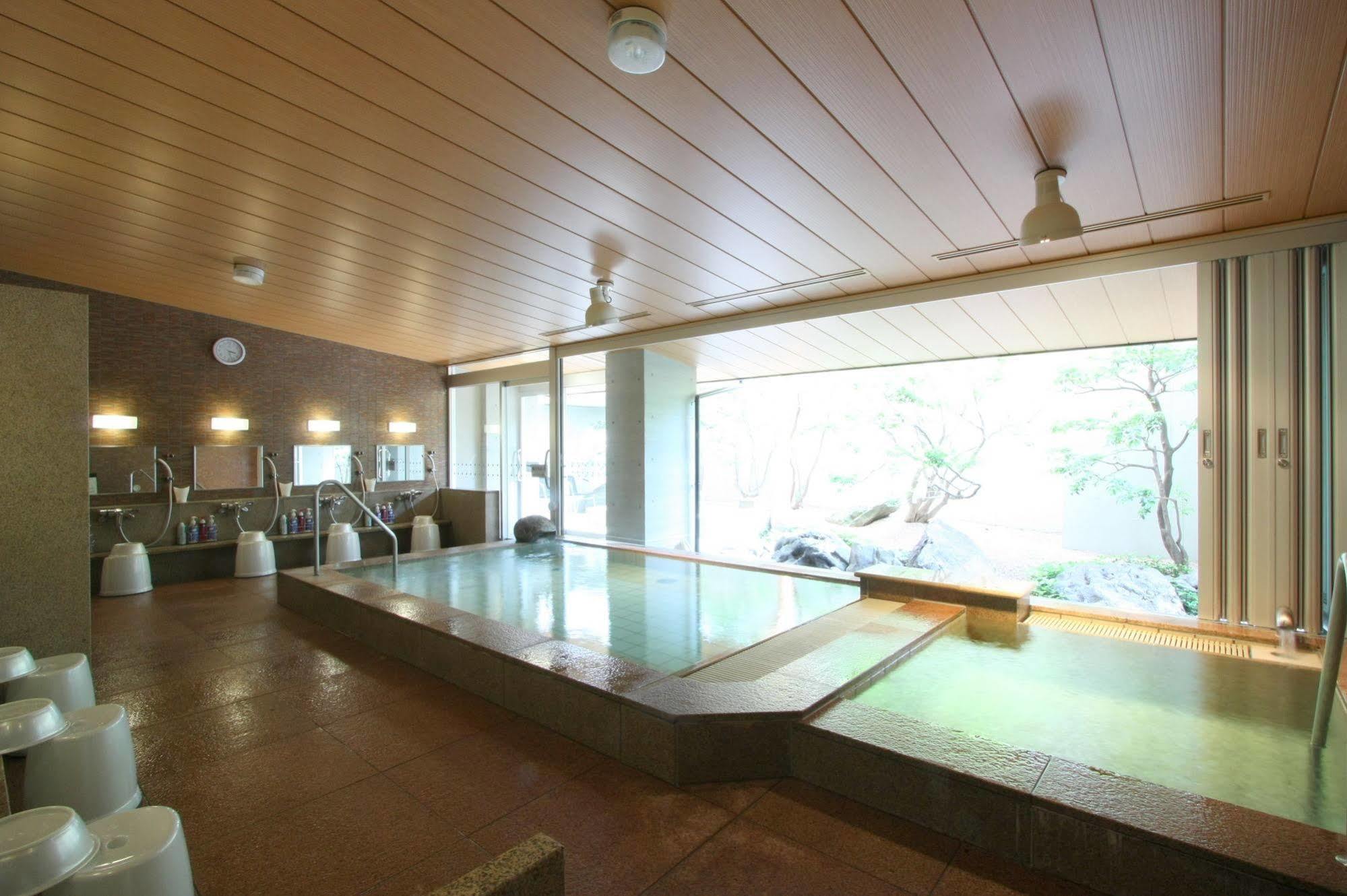 Uozu Manten Hotel Ekimae Kültér fotó